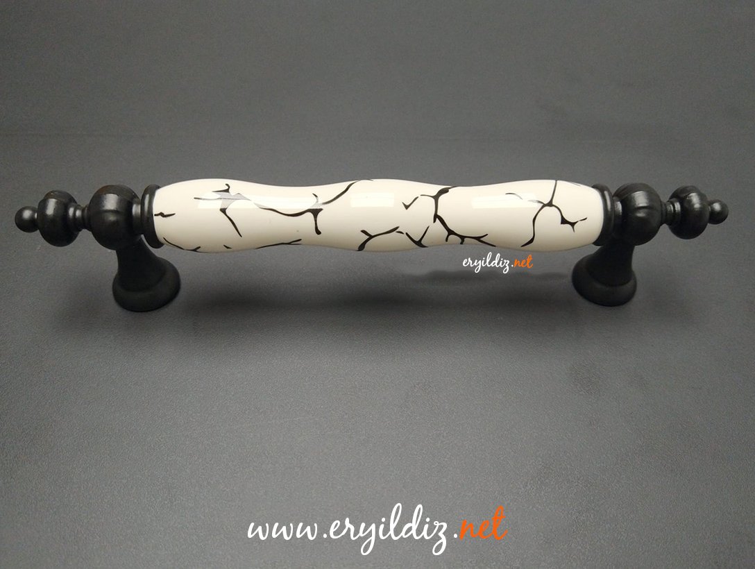 Tomurcuk 1670-85 Siyah Porselen Mobilya Kulp Eryıldız Hırdavat